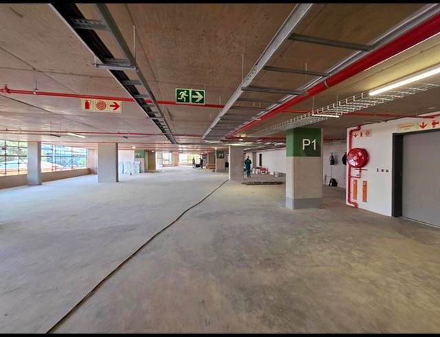 BUSINESS PROPERTY TO RENT IN MENLYN